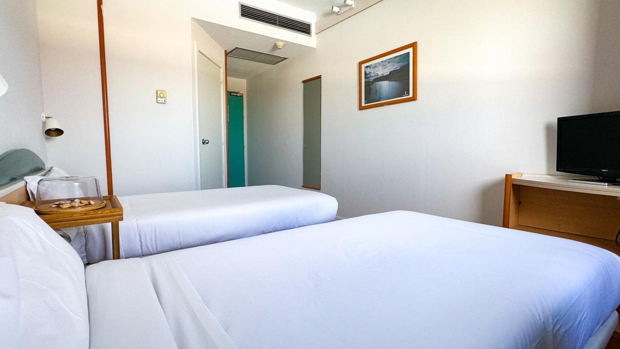 Hotel Iris กัวดาลาฮารา ภายนอก รูปภาพ